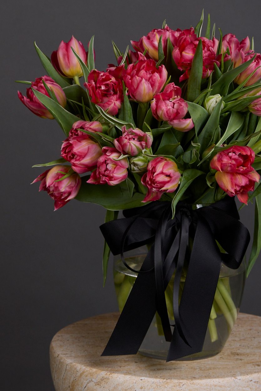 pink tulips arrangement for flower delivery in melbourne by victoria whitelaw florist